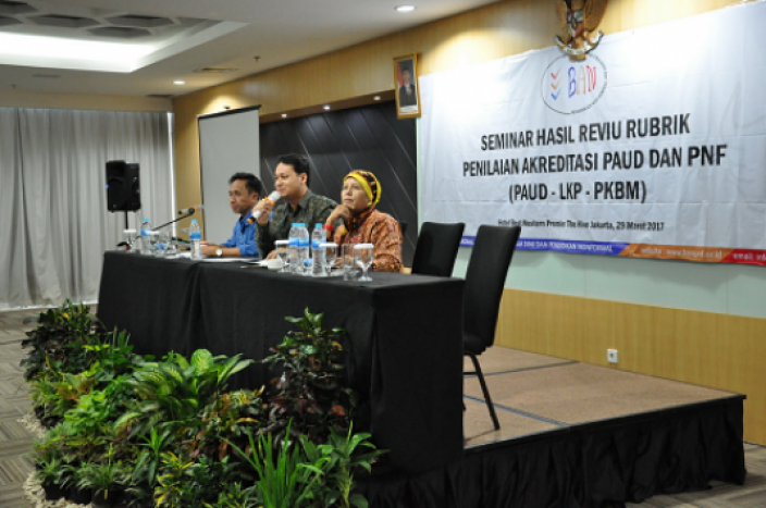 Seminar Hasil Reviu Rubrik Penilaian Akreditasi PA_1508399632.png